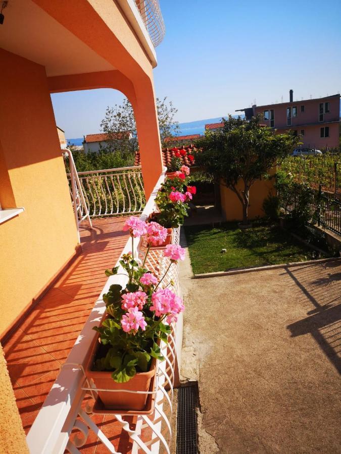 Apartmani Mateja Kaštela 外观 照片