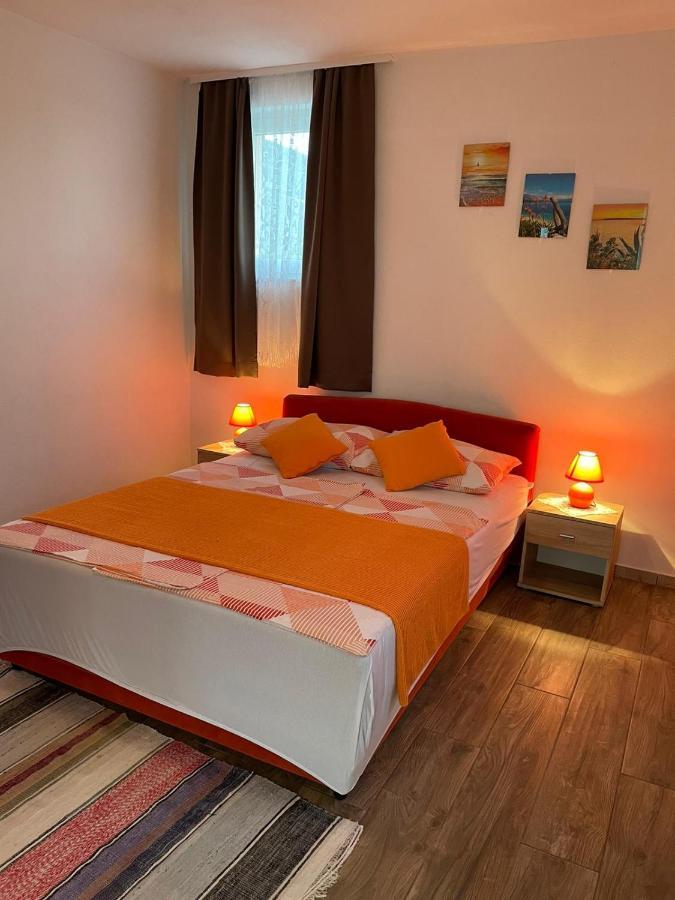 Apartmani Mateja Kaštela 外观 照片