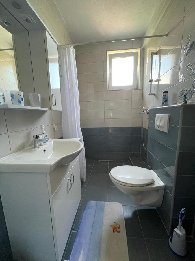 Apartmani Mateja Kaštela 外观 照片